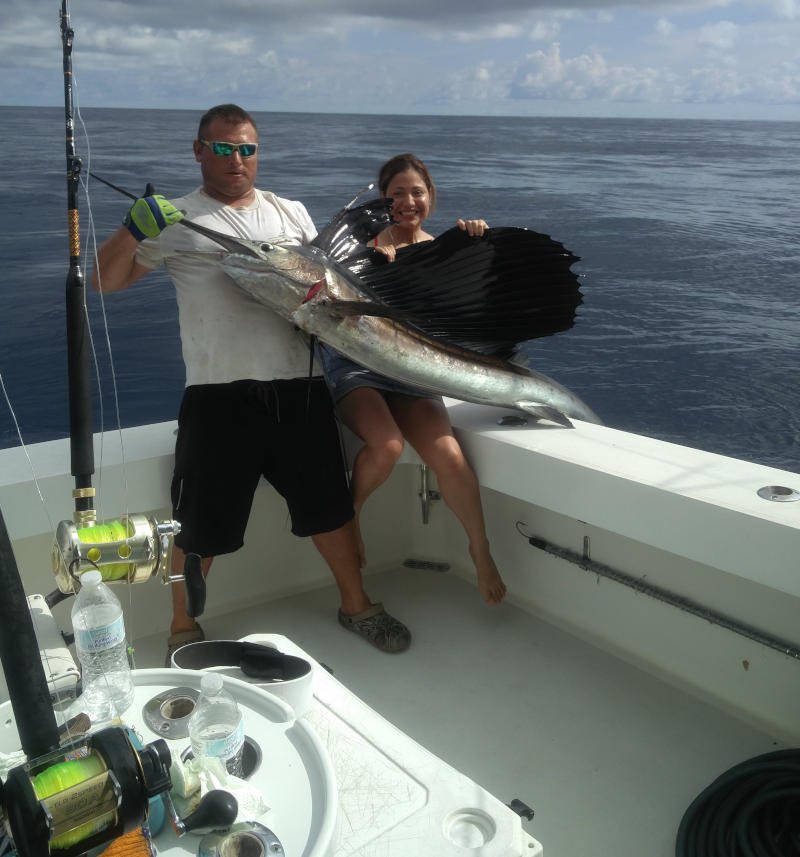 Pez Loco Fishing Charter Boat in Quepos Costa Rica